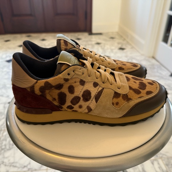 Valentino Calf Hair Suede Leopard Print Womens Rockrunner Sneakers - Picture 4 of 12